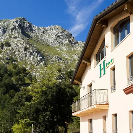 - Ristorante Pintadera Hotel 3*